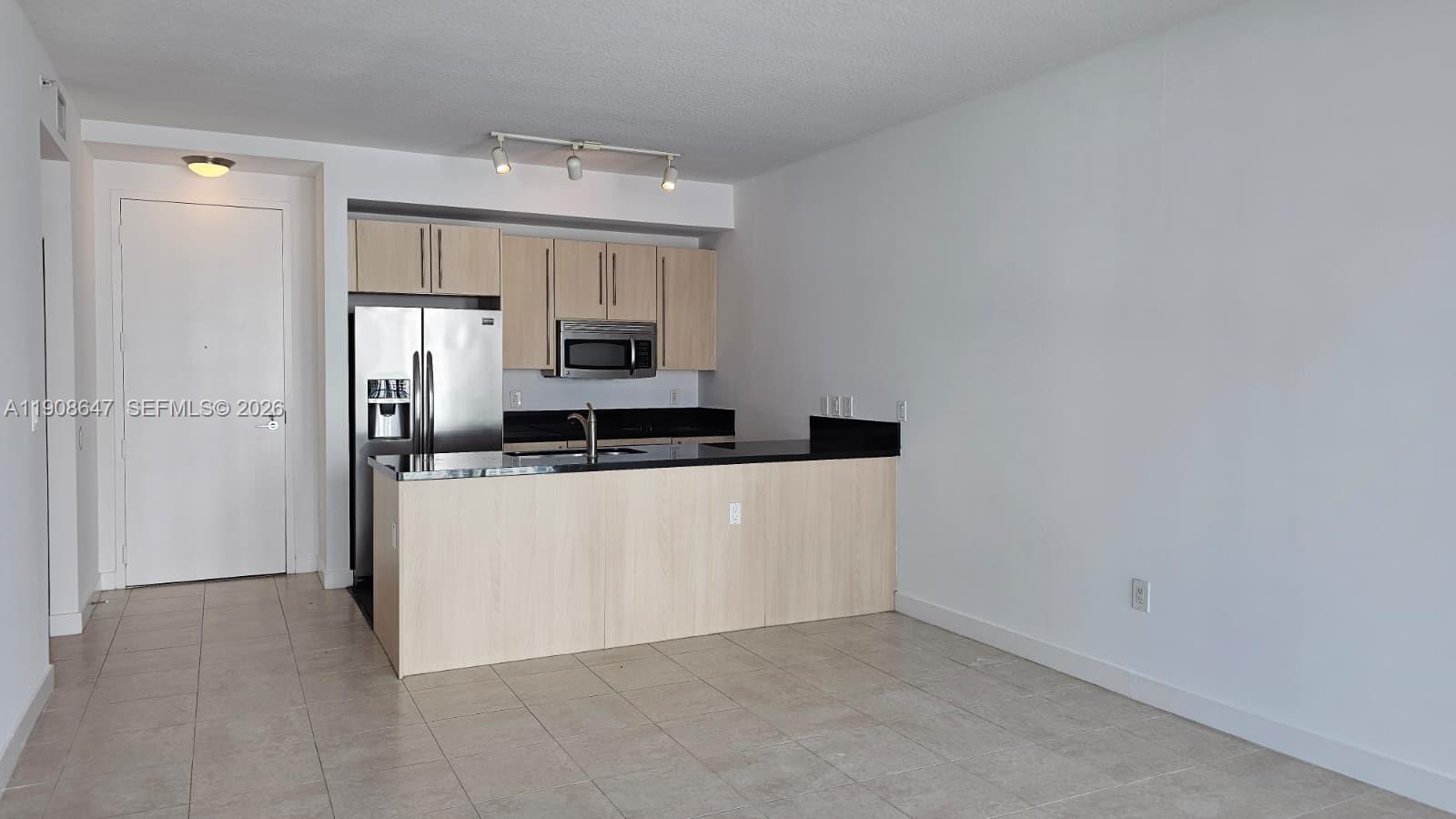 1111 SW 1st Ave 2124-N