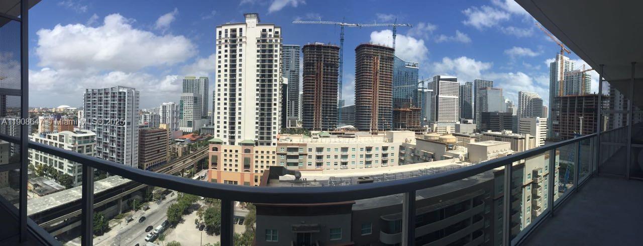 THE AXIS ON BRICKELL II C - Residential Lease