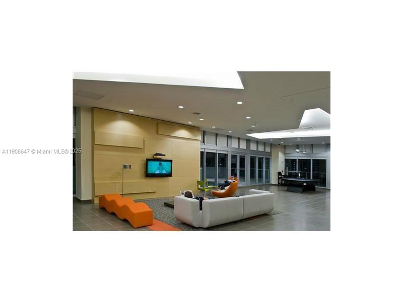 THE AXIS ON BRICKELL II C - Residential Lease