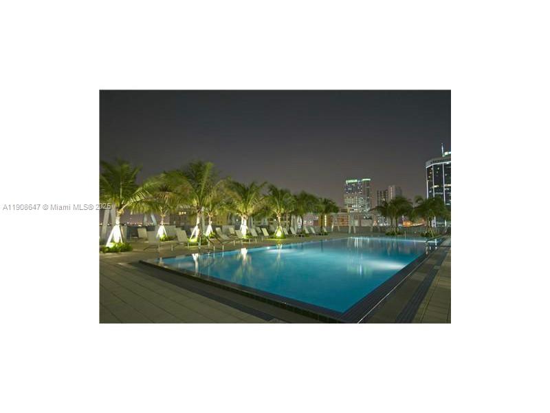 THE AXIS ON BRICKELL II C - Residential Lease