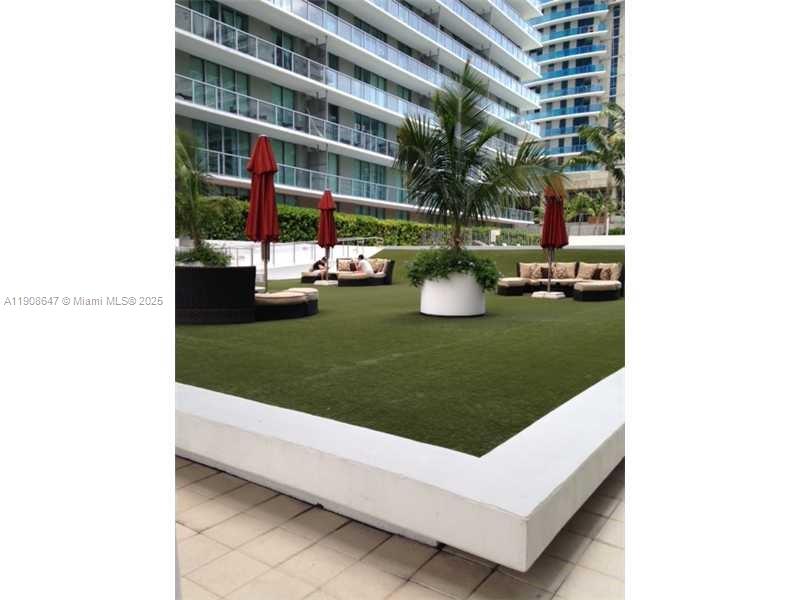 THE AXIS ON BRICKELL II C - Residential Lease