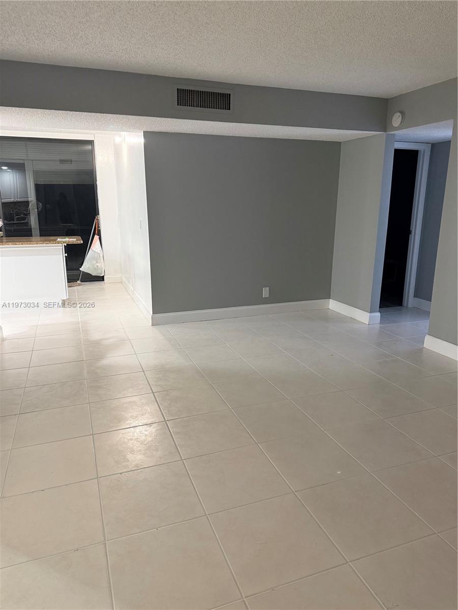 PALMETTO CONDO - Residential Lease