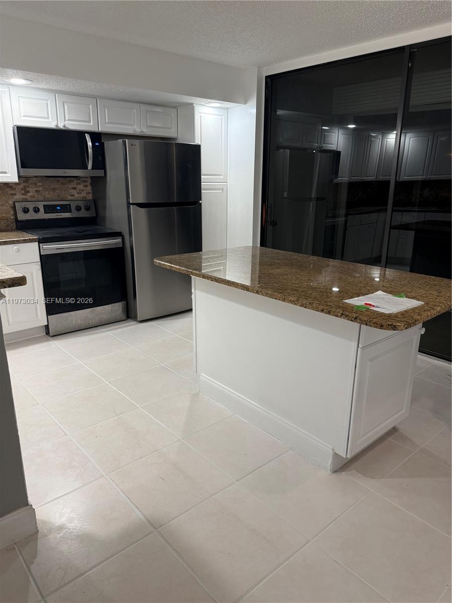 PALMETTO CONDO - Residential Lease