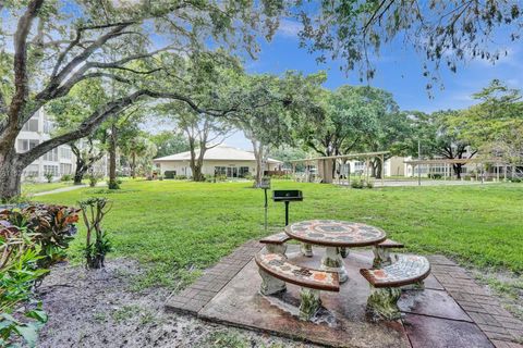 A home in Lauderdale Lakes