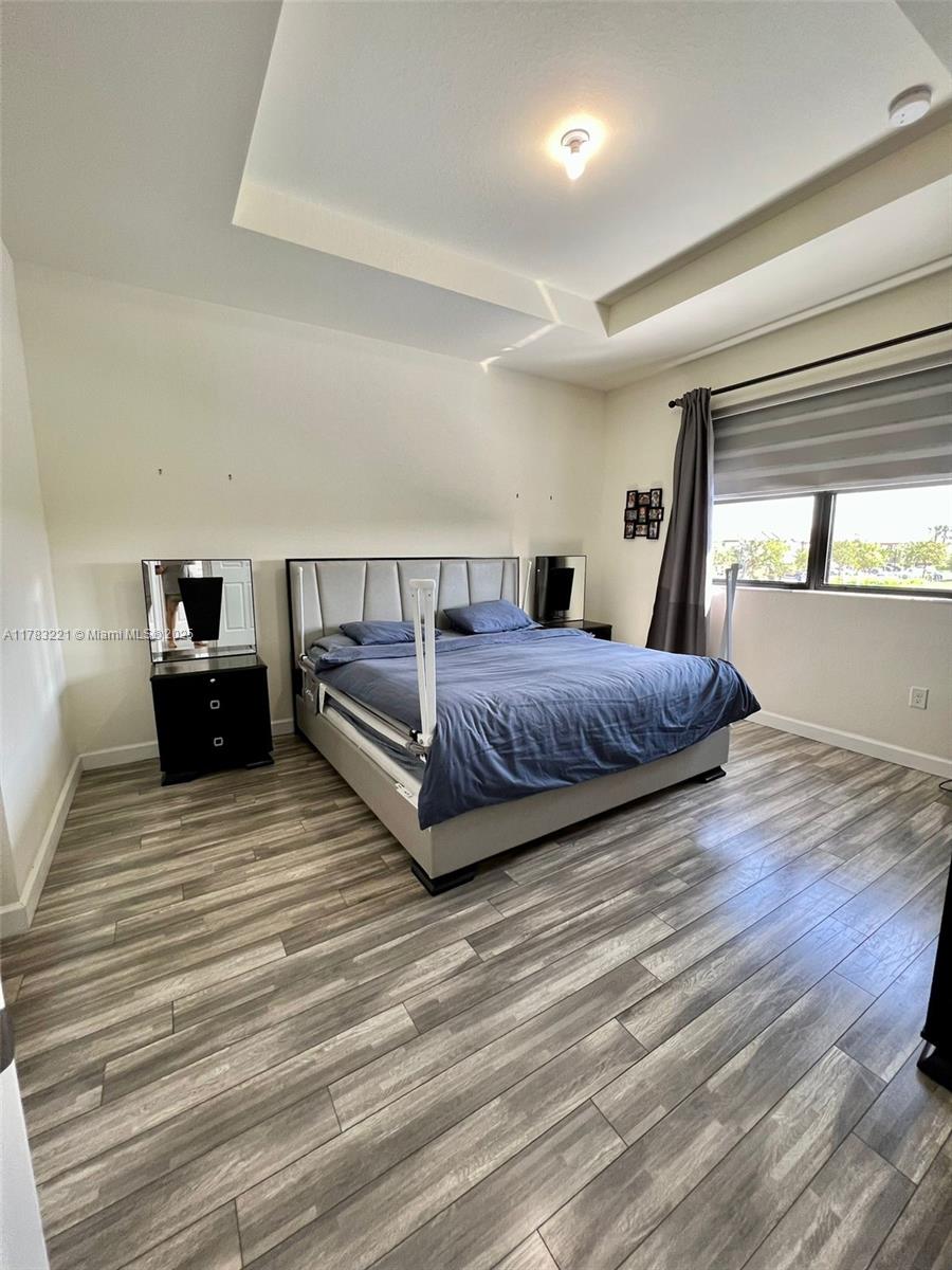 CENTURY TOWNHOMES AT BIRD - Residential Lease
