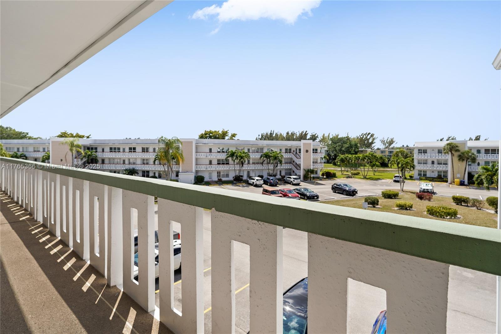 WELLINGTON CONDOS - Residential