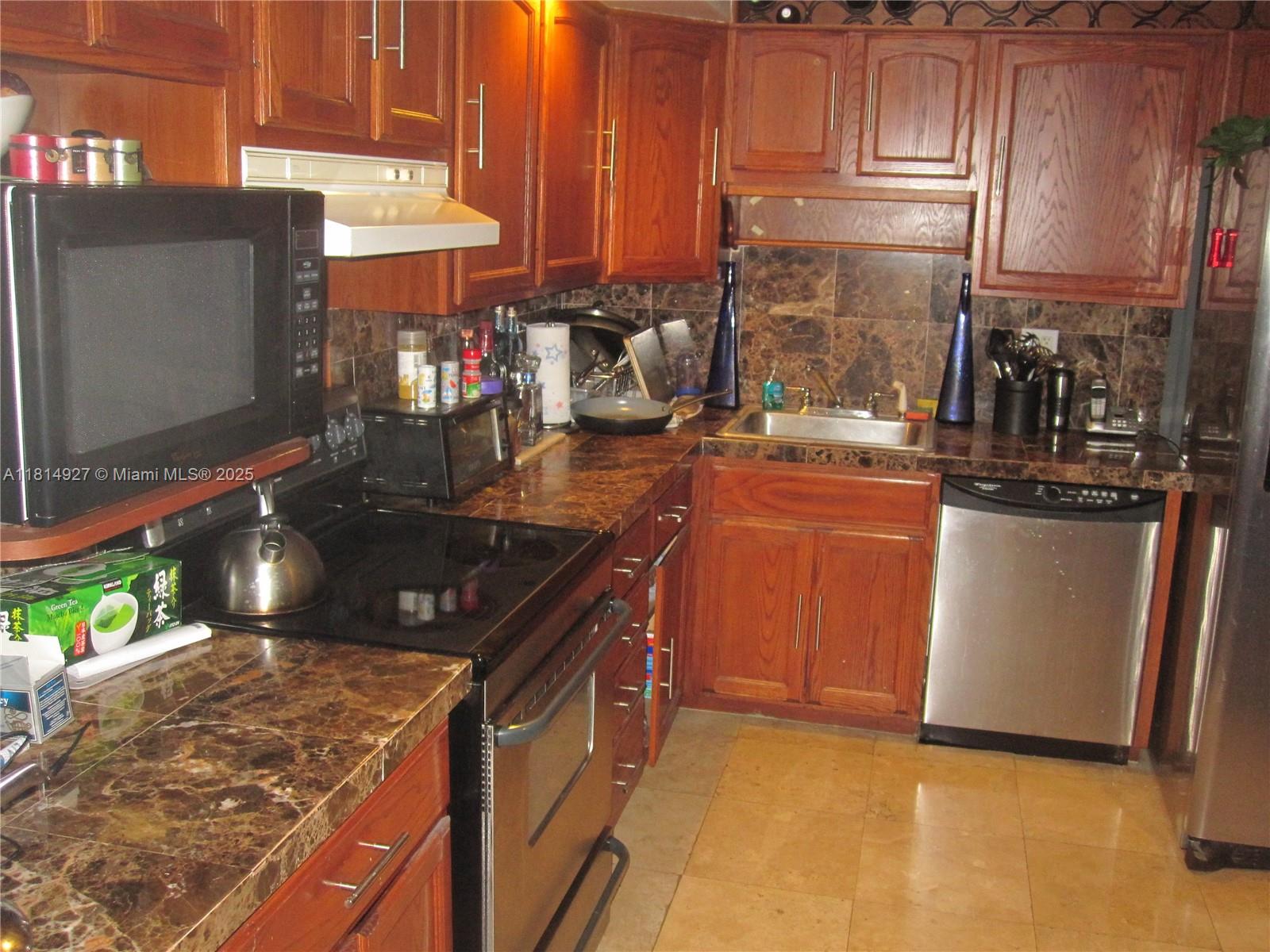 CHARTER CLUB CONDO - Residential