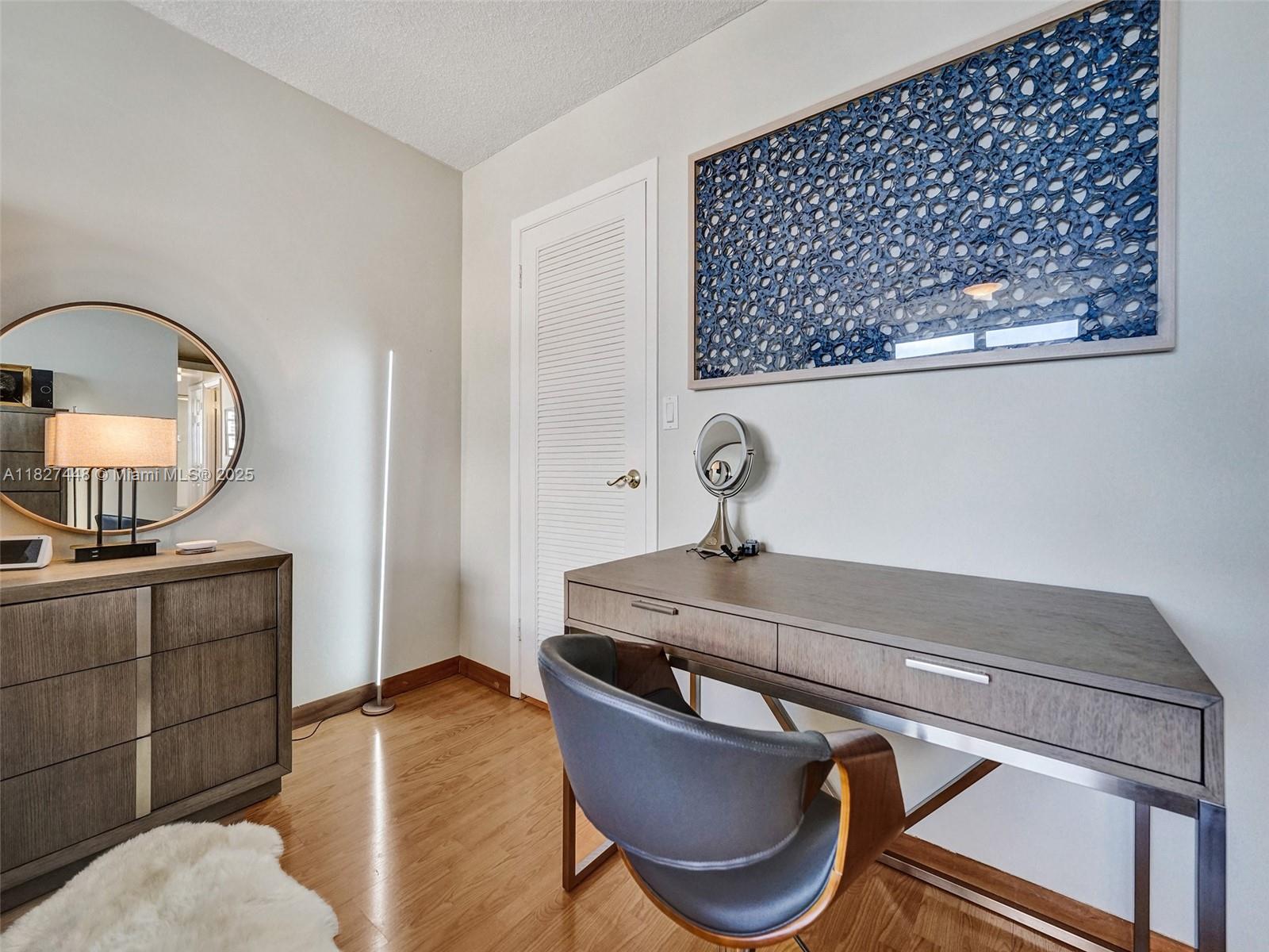 PLAZA TOWERS NORTH CONDO - Residential