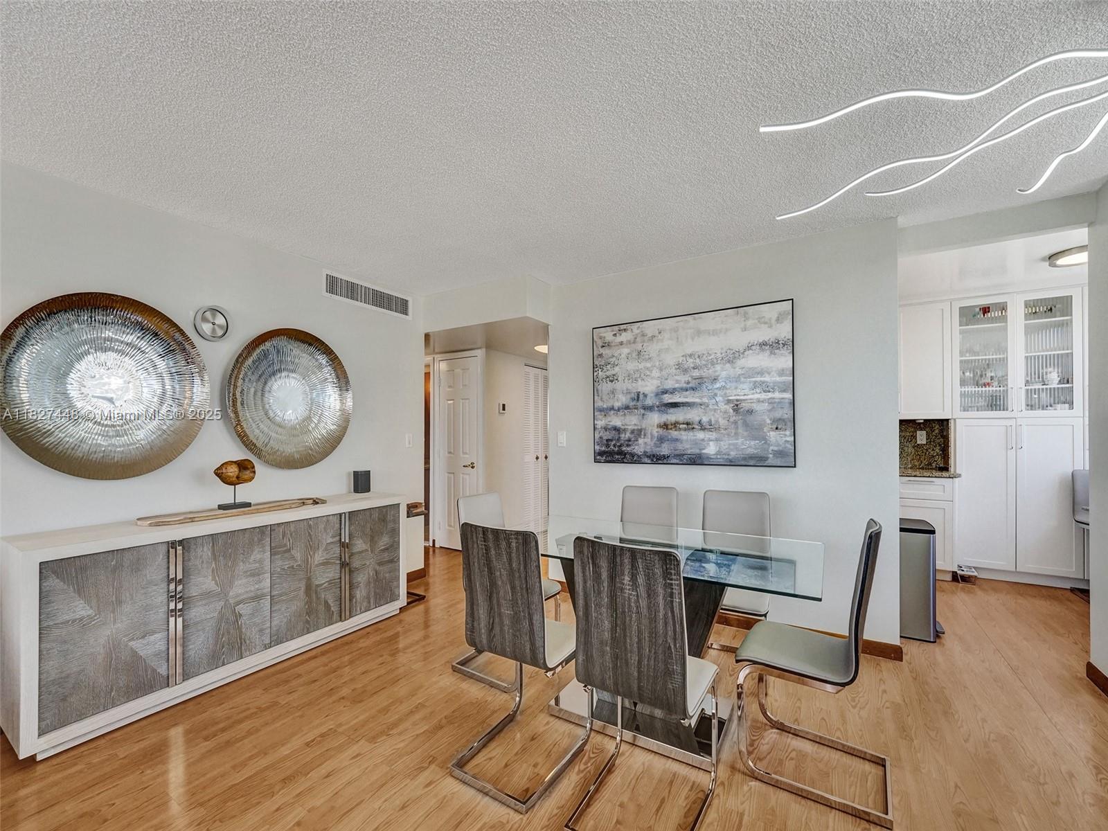 PLAZA TOWERS NORTH CONDO - Residential