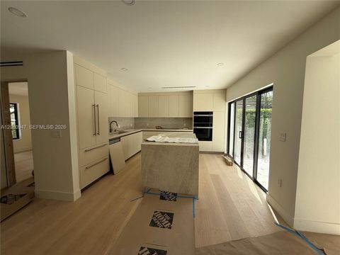118 Sarto Ave Coral Gables FL 33134