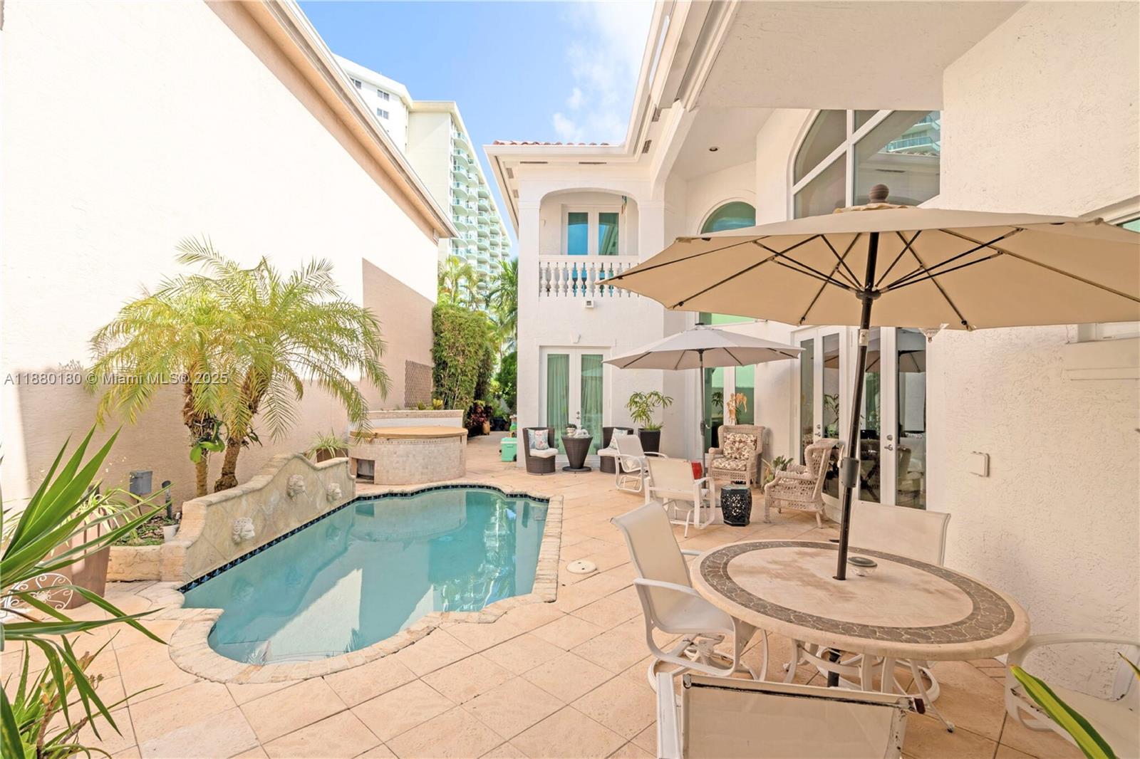 GOLDEN GATE ESTATES & MAR - Residential