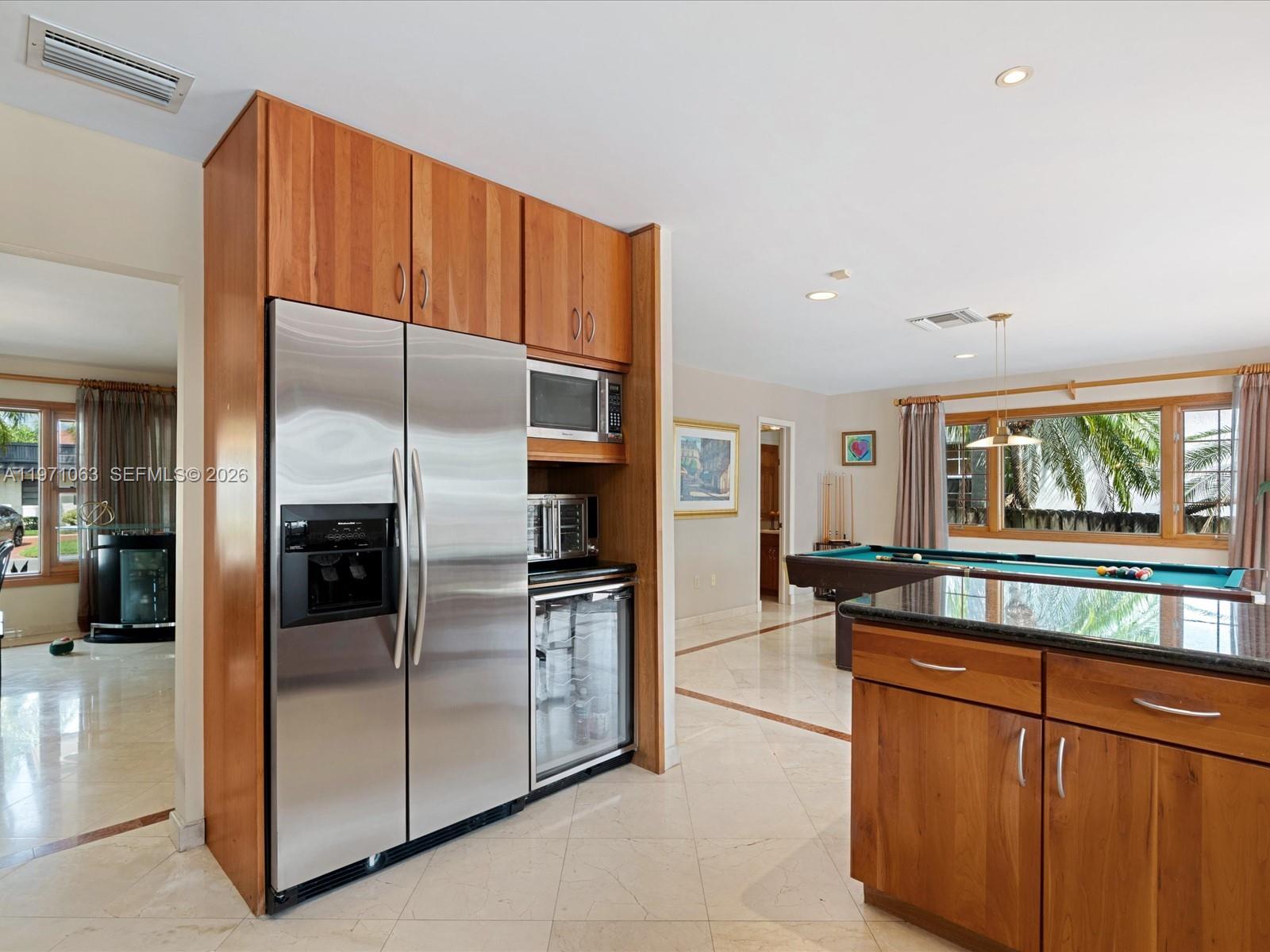 EASTERN SHORES - Residential