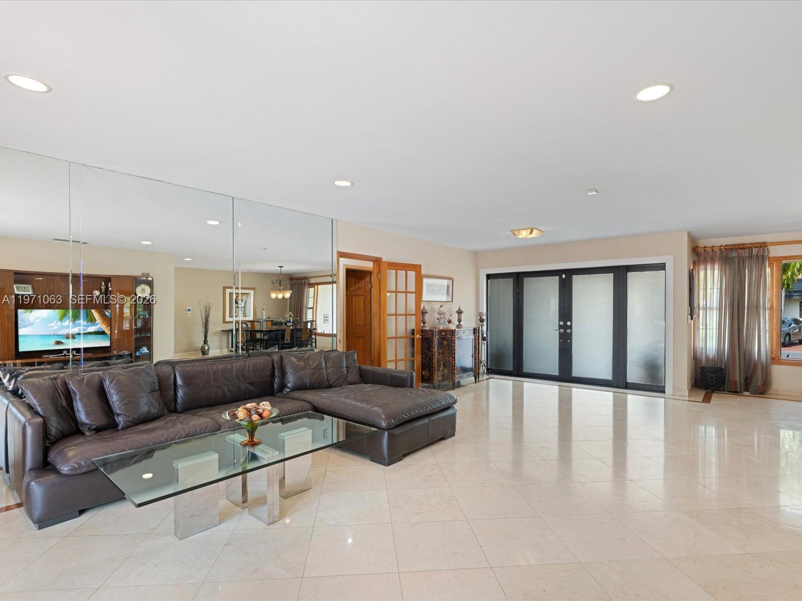 EASTERN SHORES - Residential