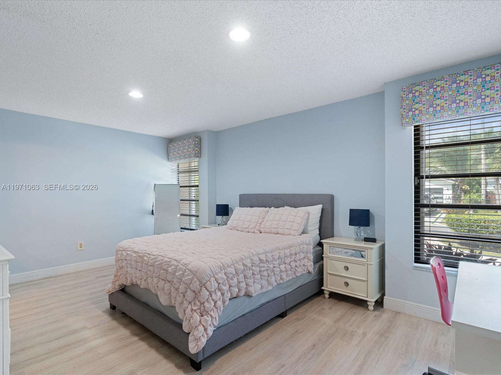 EASTERN SHORES - Residential