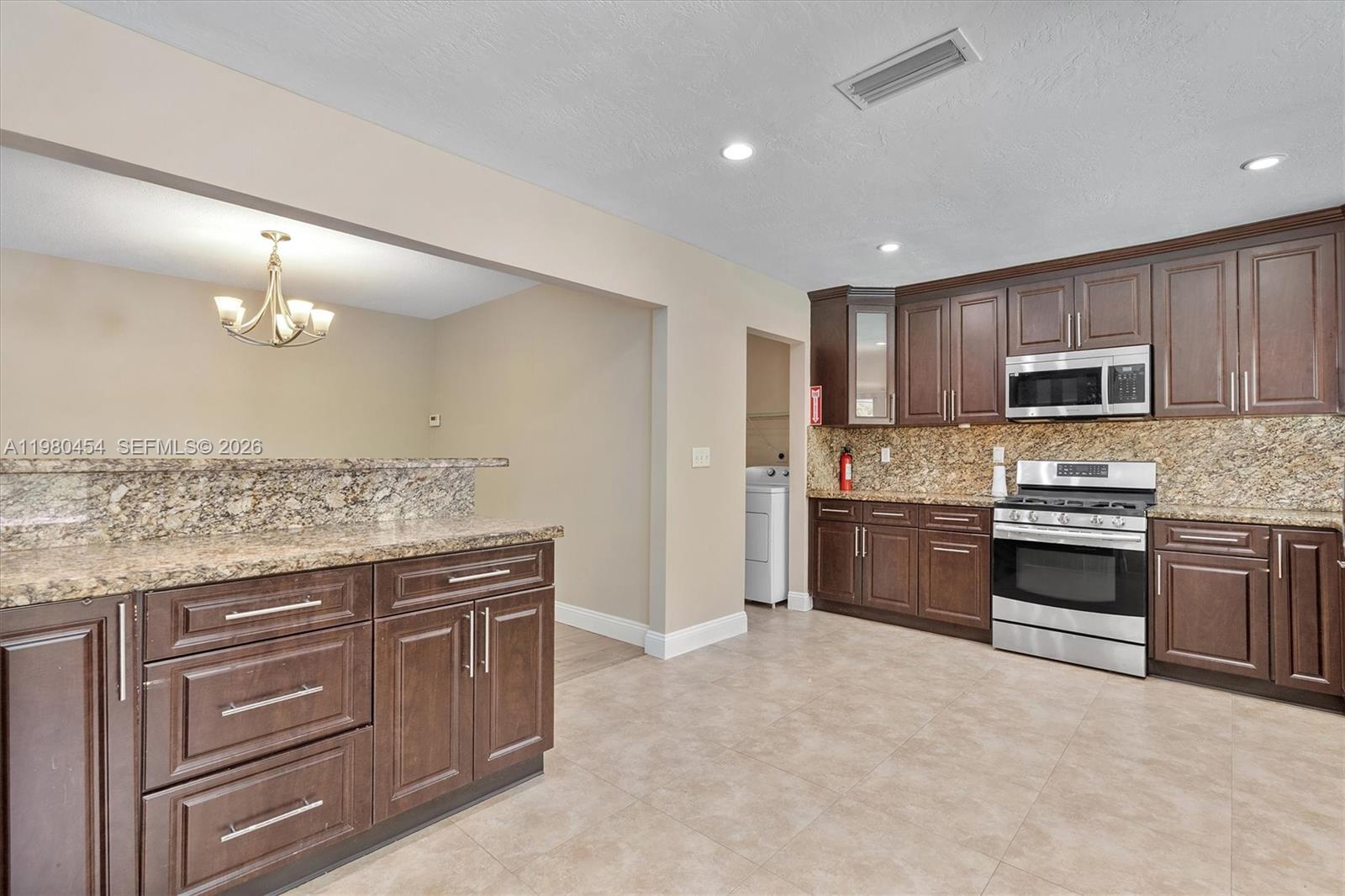 KNOLLS 3 SEC - Residential