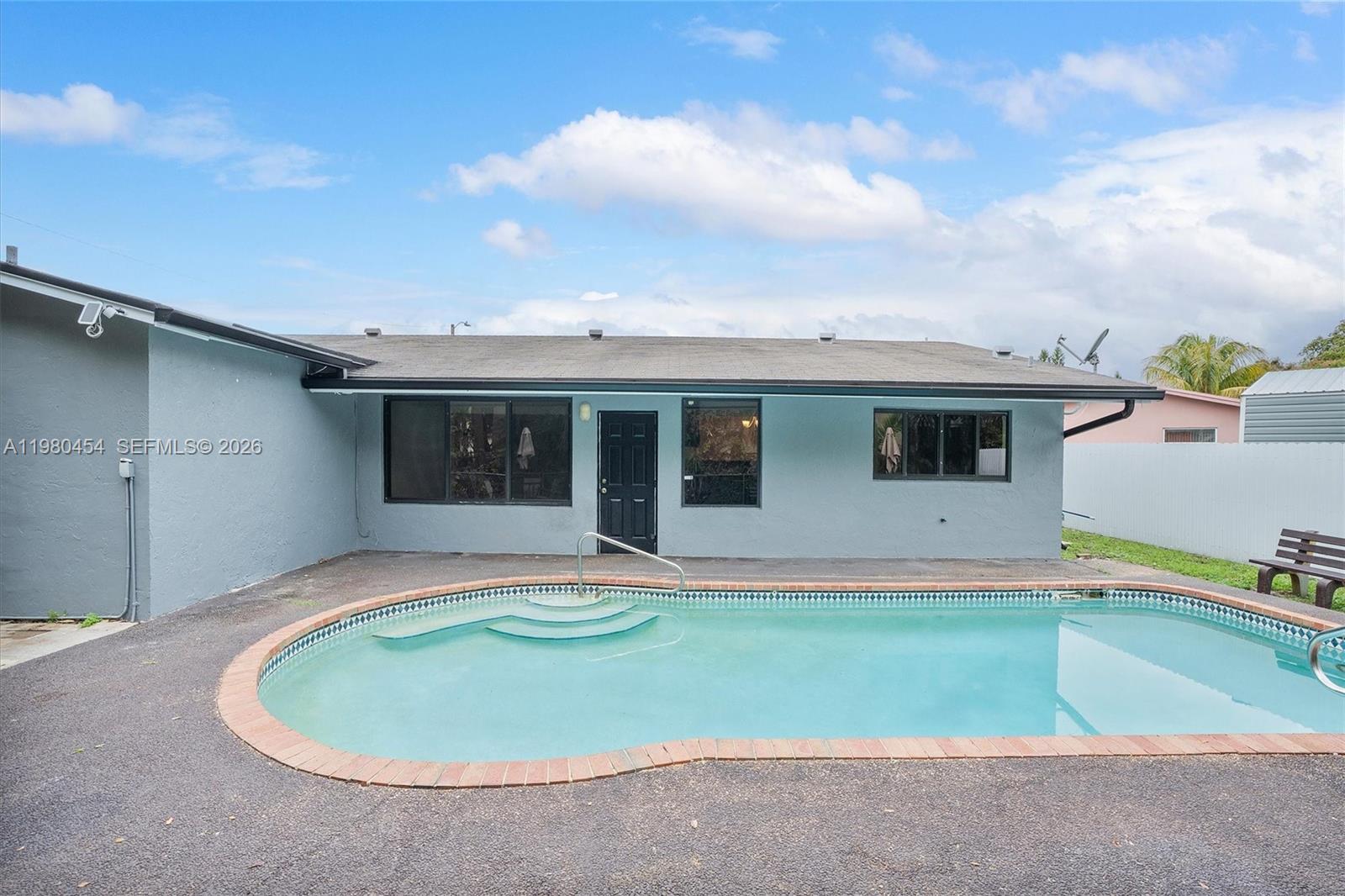 KNOLLS 3 SEC - Residential