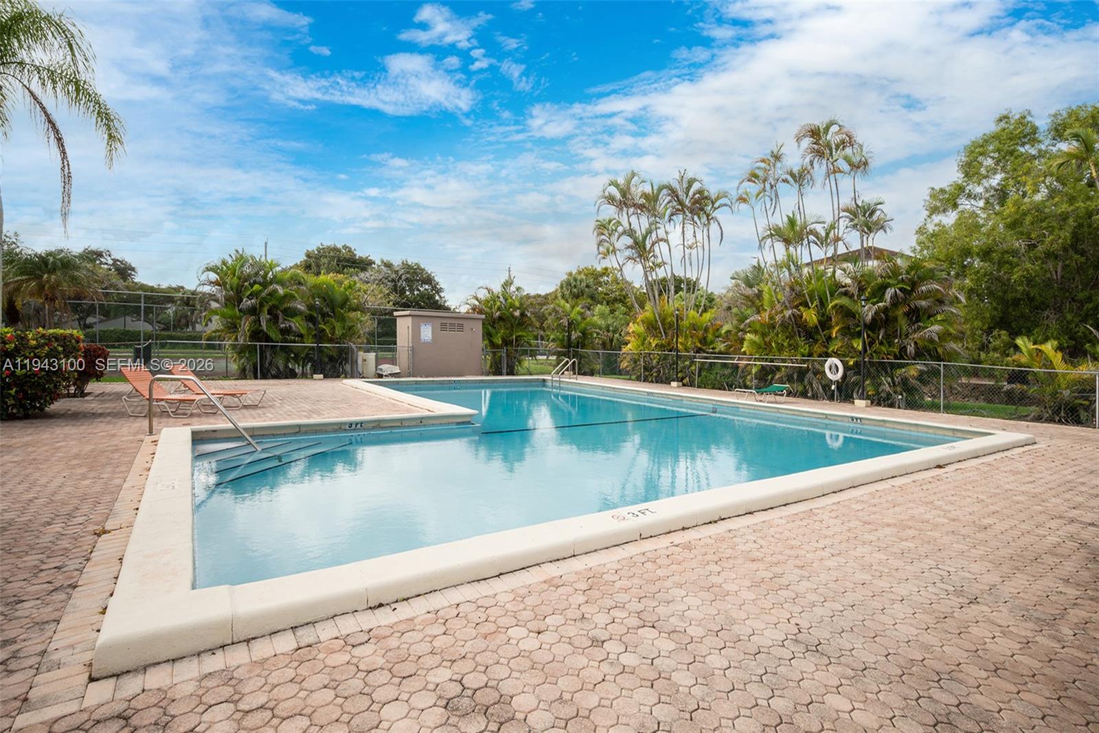 GARDENS OF KENDALL SO CON - Residential