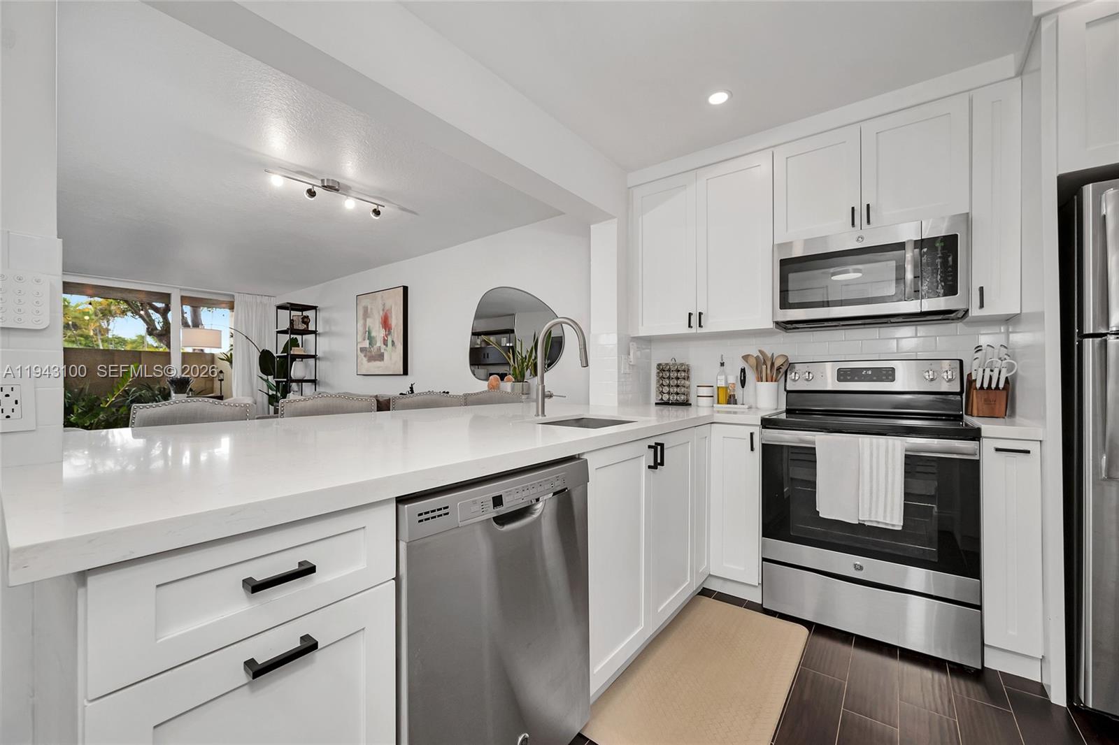 GARDENS OF KENDALL SO CON - Residential