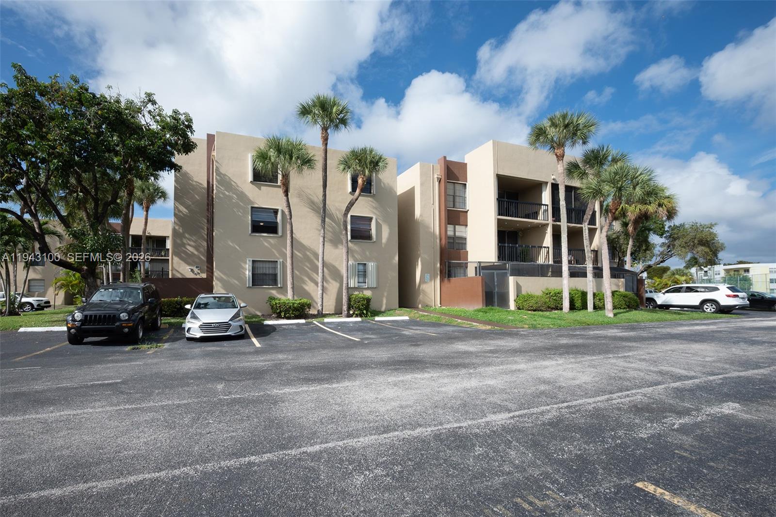 GARDENS OF KENDALL SO CON - Residential