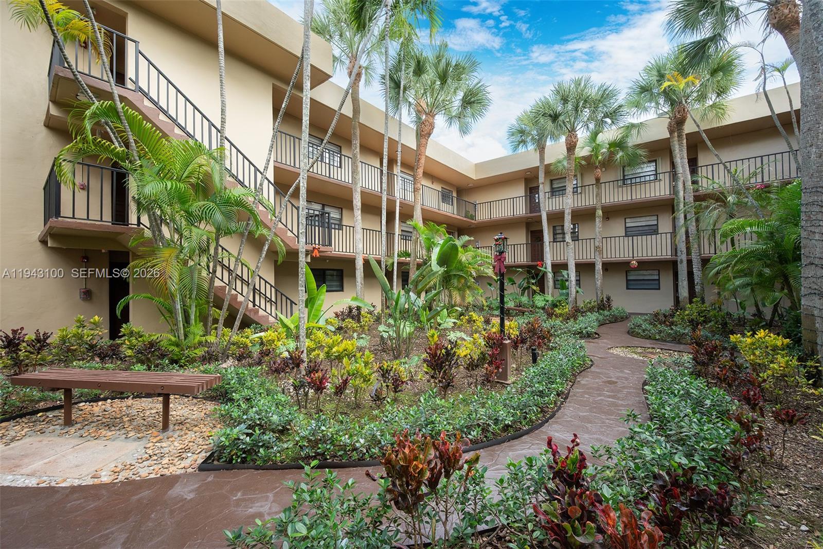 GARDENS OF KENDALL SO CON - Residential