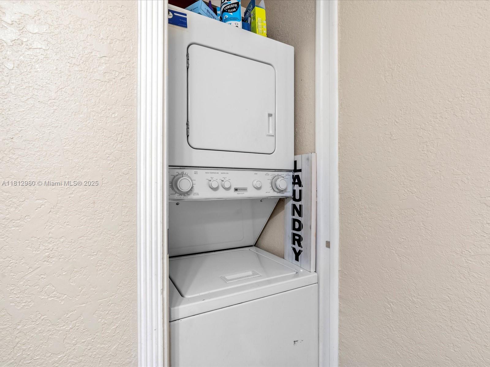 BRIDGEPORT VILLAS CONDO - Residential Lease