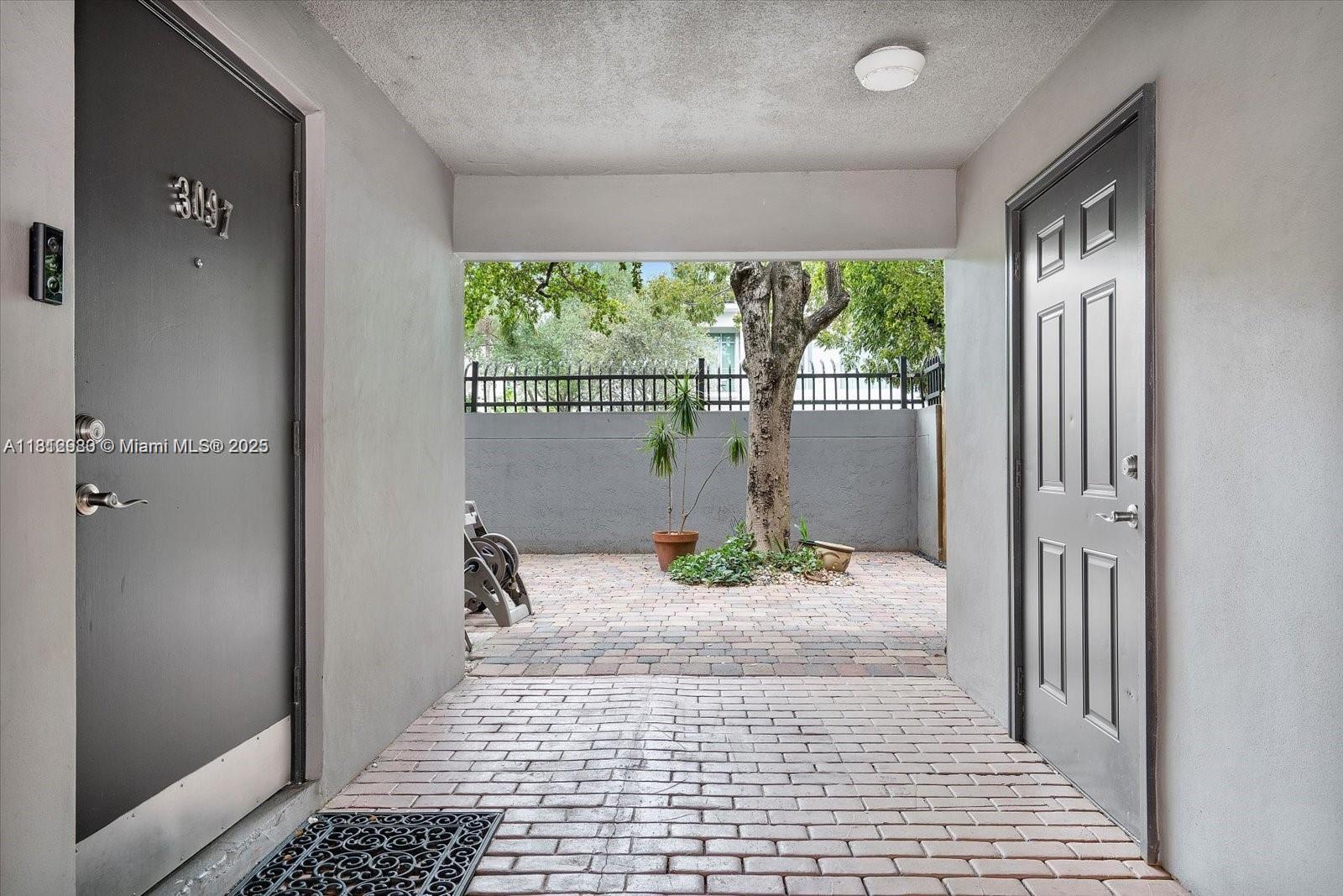 BRIDGEPORT VILLAS CONDO - Residential Lease
