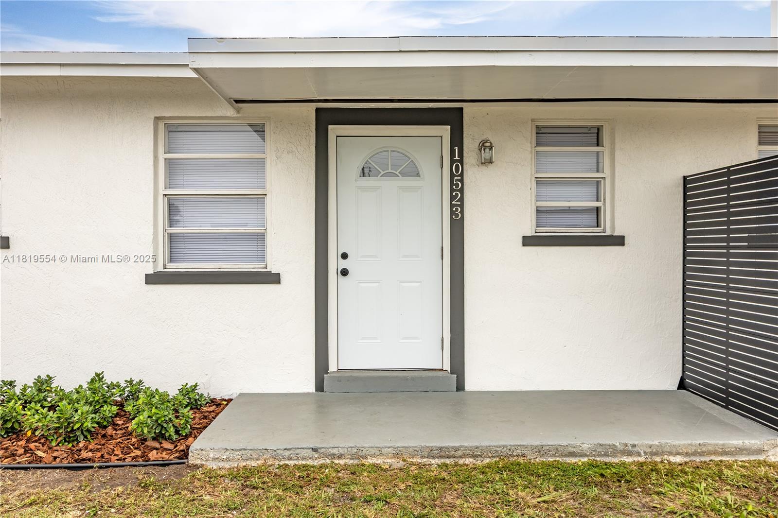 10523 Sw 184th St 10523, Cutler Bay, Miami-Dade County, Florida - 3 Bedrooms  
1 Bathrooms - 