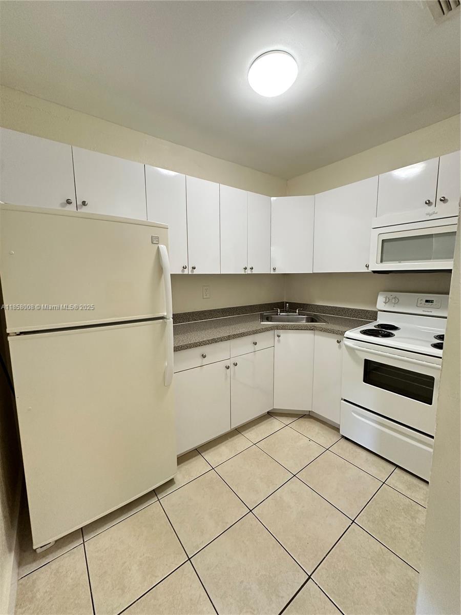 FAST APPROVAL ! 1st month rent & Deposit gets you in! Welcome to your new home in Hallandale. this is a one bed one bath apartment, water is included with rental payments. This is a clean and spacious one bedroom located very close to highway and US-1 for easy commuting. only 15 min away from the beach! Unit was just painted and cleaned, ITS CENTRAL A/C , And RENOVATED BATHROOM. There in LAUNDRY ON SITE. ONLY 1 parking space. This is a one year lease agreement.