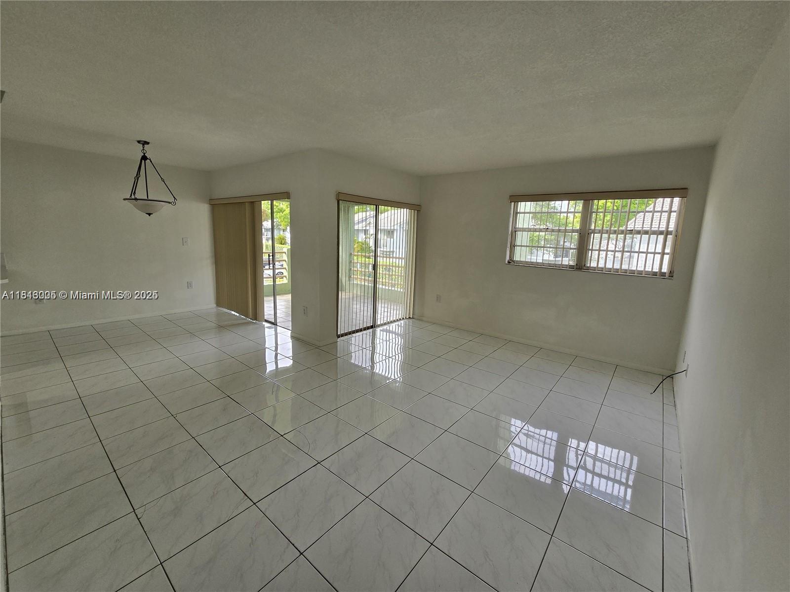 11183 NW 7th St 201