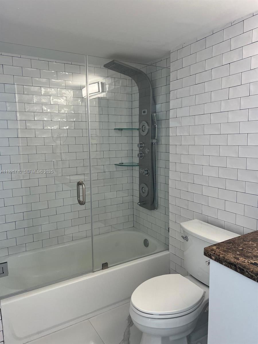 MANATEE CONDO - Residential Lease