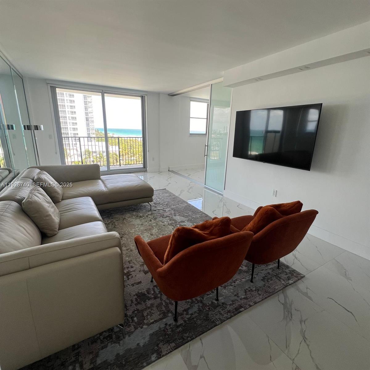 9273 Collins Ave 606