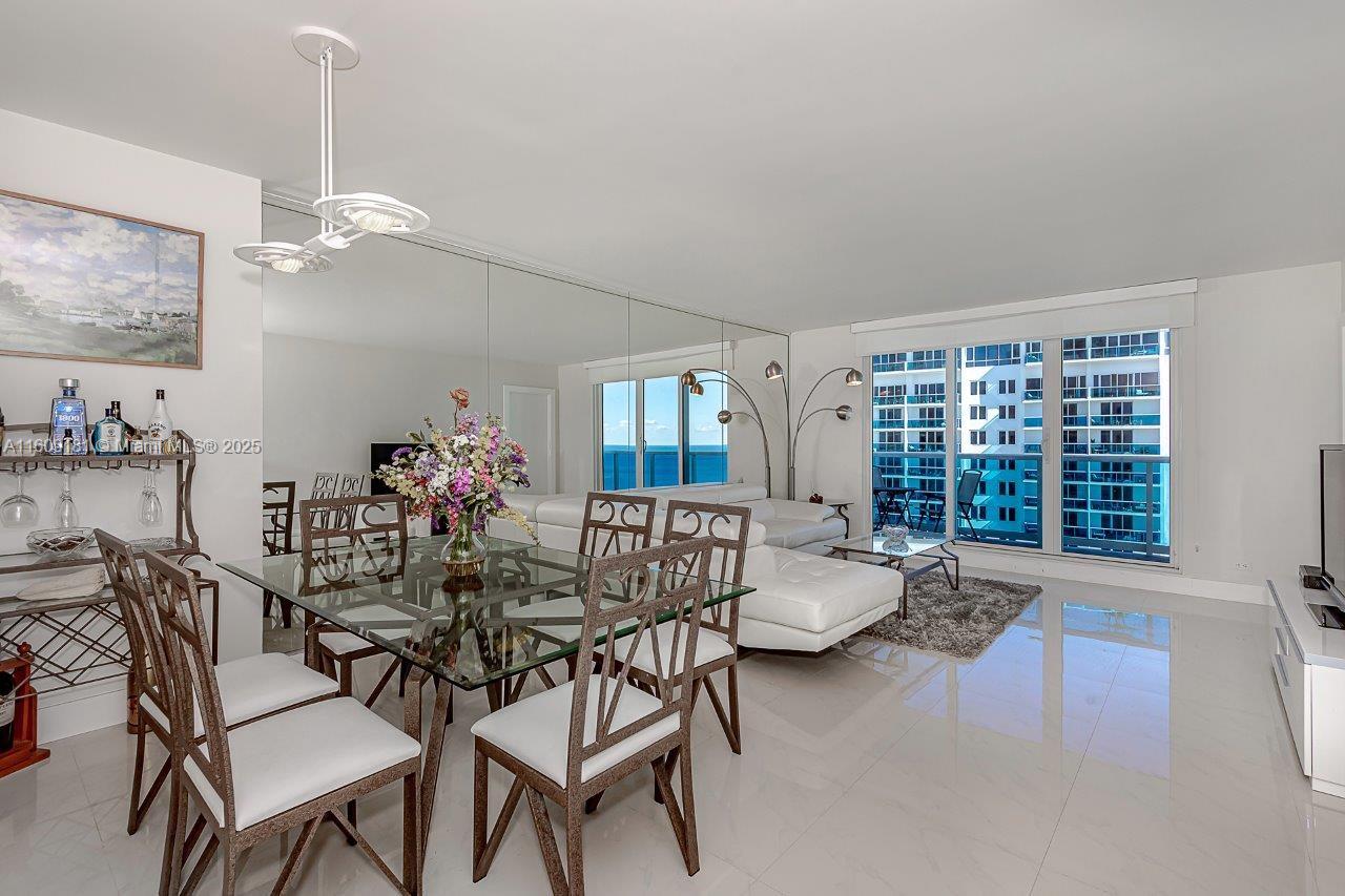 2301 Collins Ave 1416