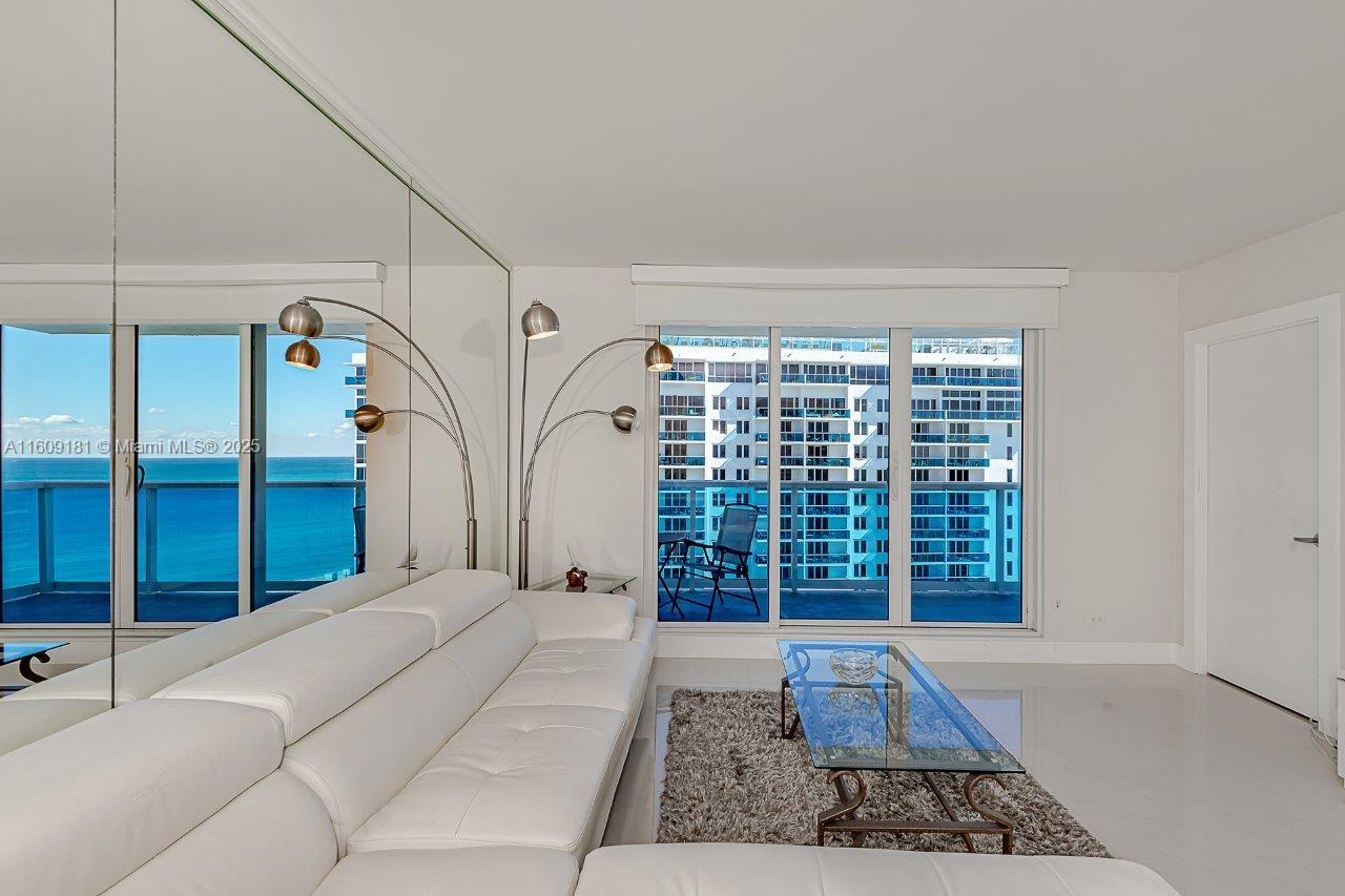 RONEY PALACE CONDO - Residential Lease