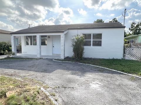 31 SW 67th Ct 1 Miami FL 33144