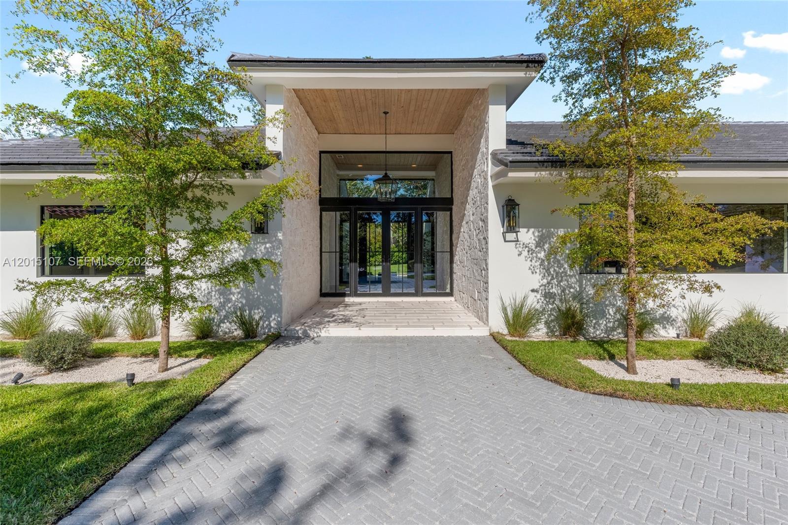 BANYAN WOODS - Residential