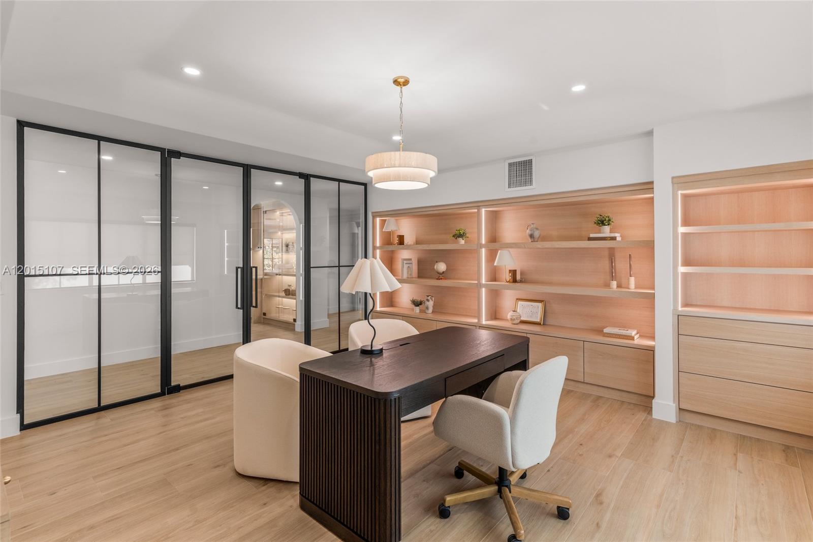 BANYAN WOODS - Residential