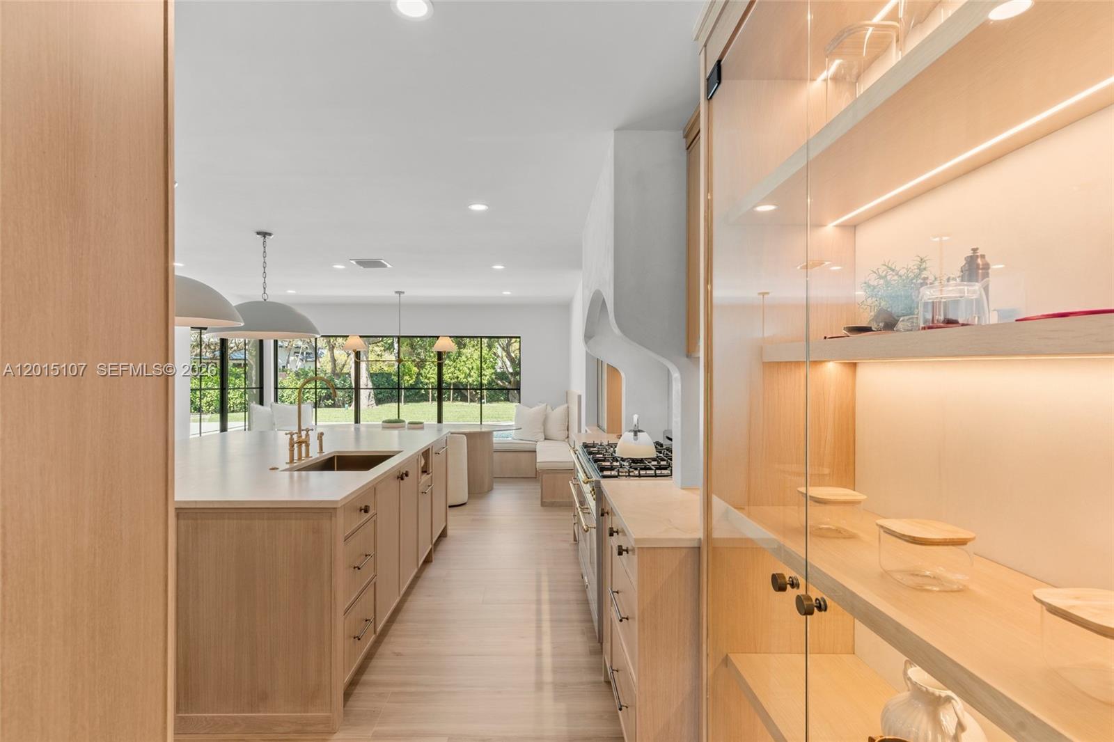 BANYAN WOODS - Residential