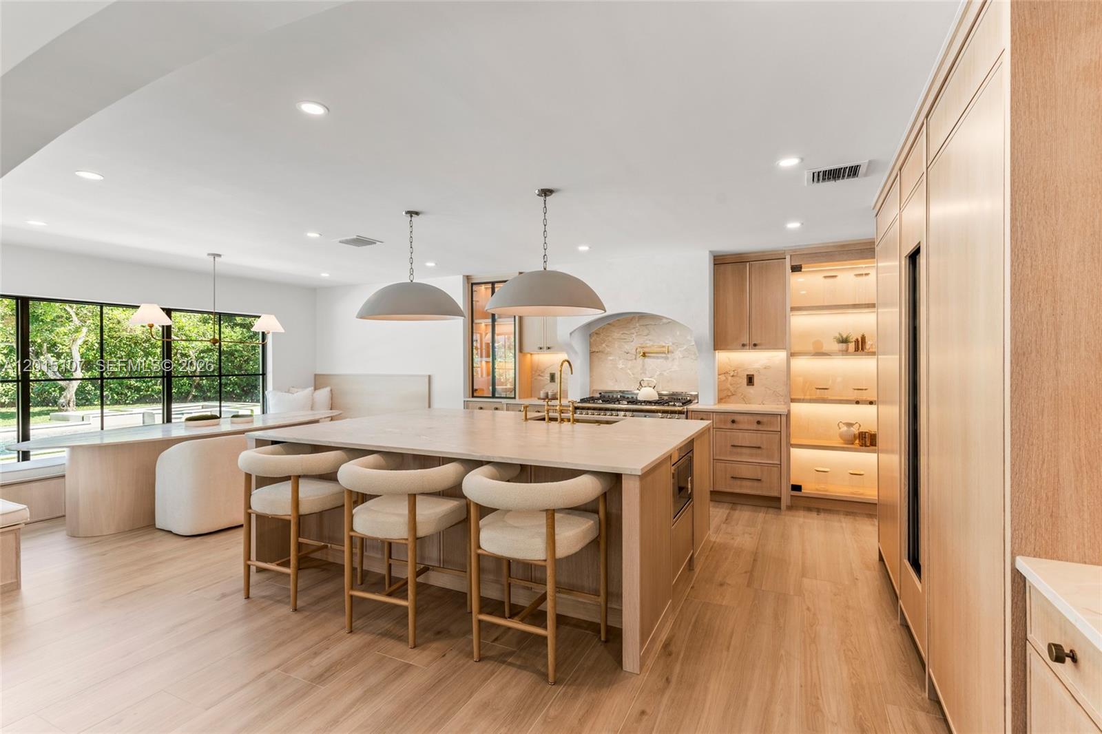 BANYAN WOODS - Residential