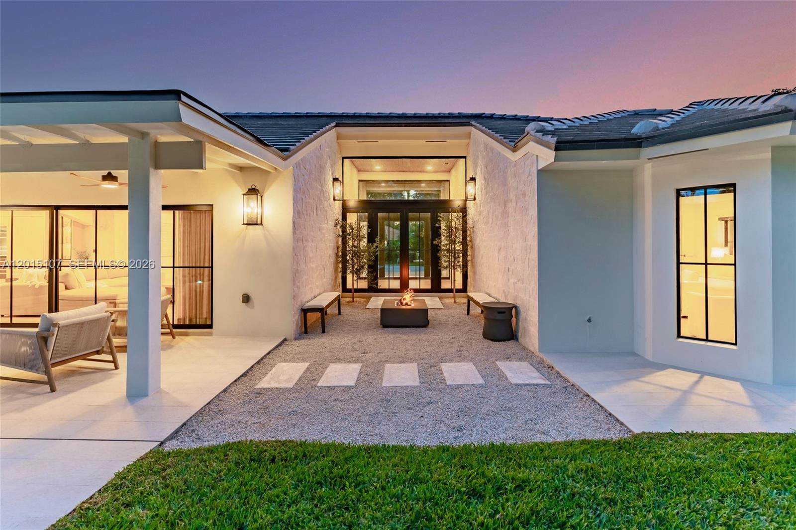 BANYAN WOODS - Residential