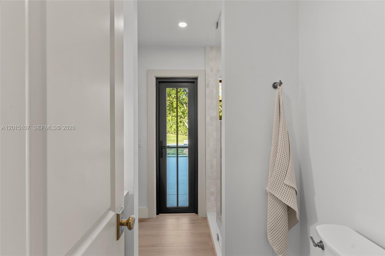 BANYAN WOODS - Residential