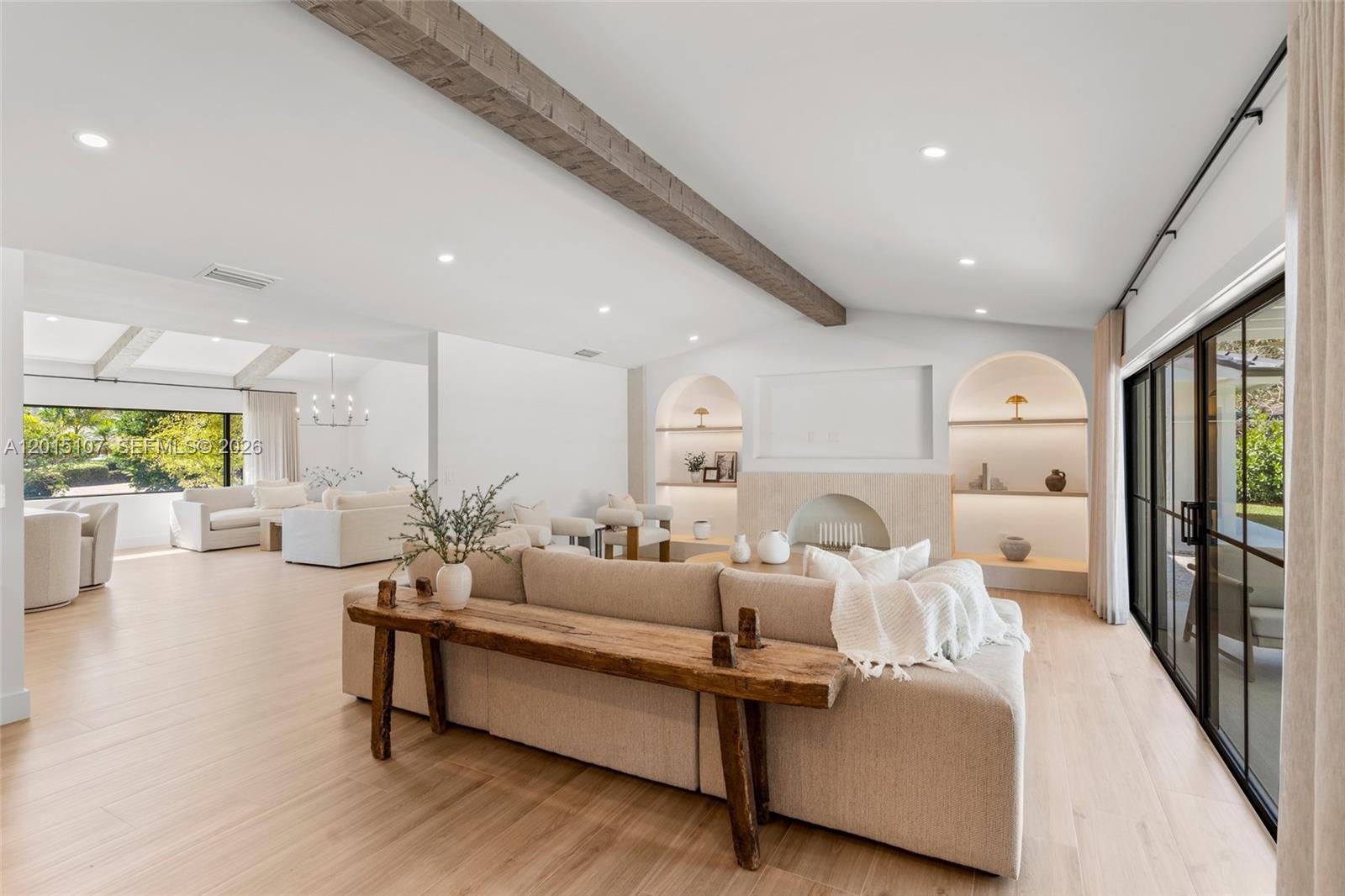 BANYAN WOODS - Residential