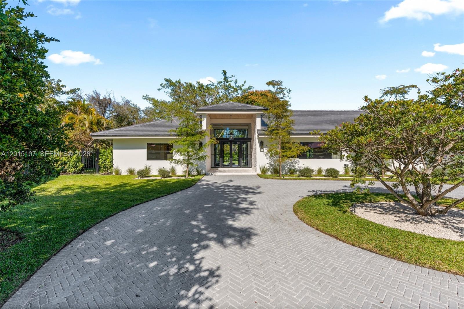 BANYAN WOODS - Residential