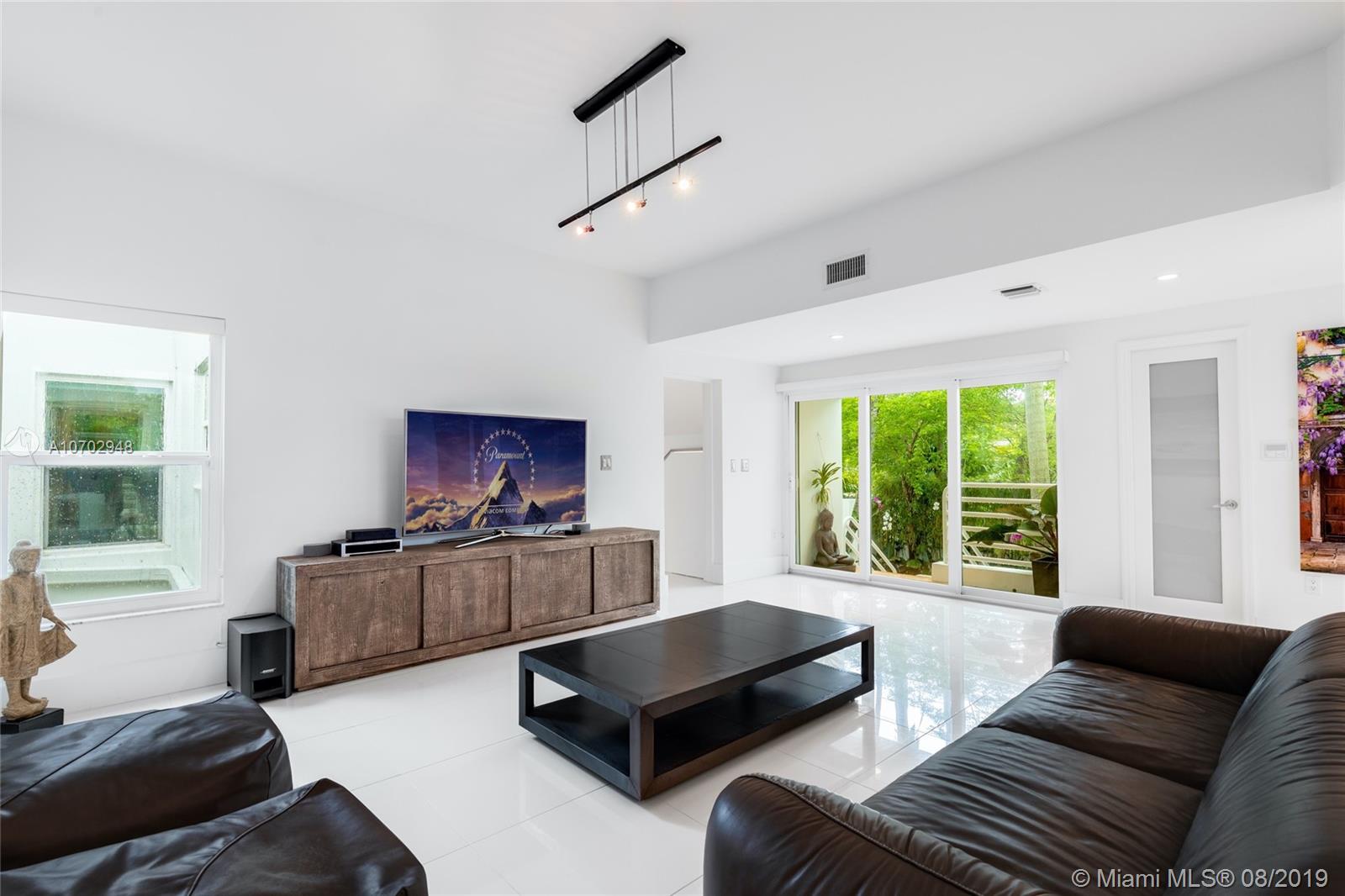 CRYSTAL BLUFF ADDN TO SIL - Residential