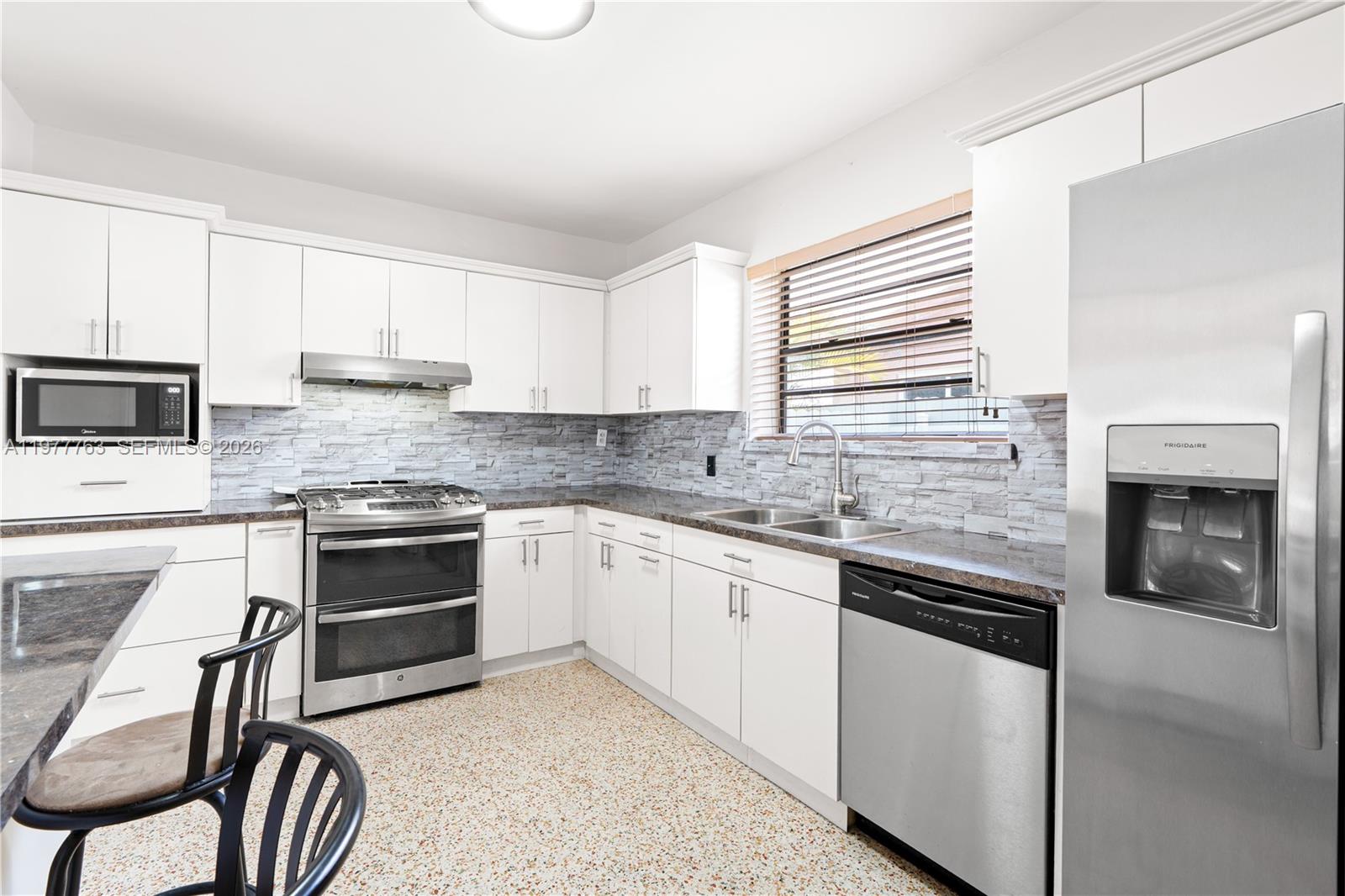 PALM SPRINGS 5TH ADDN SEC - Residential