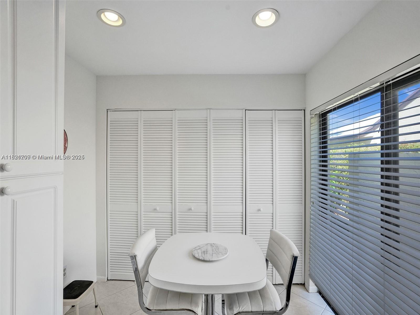 FAIRWAYS OF BOCA LAGO CON - Residential Lease
