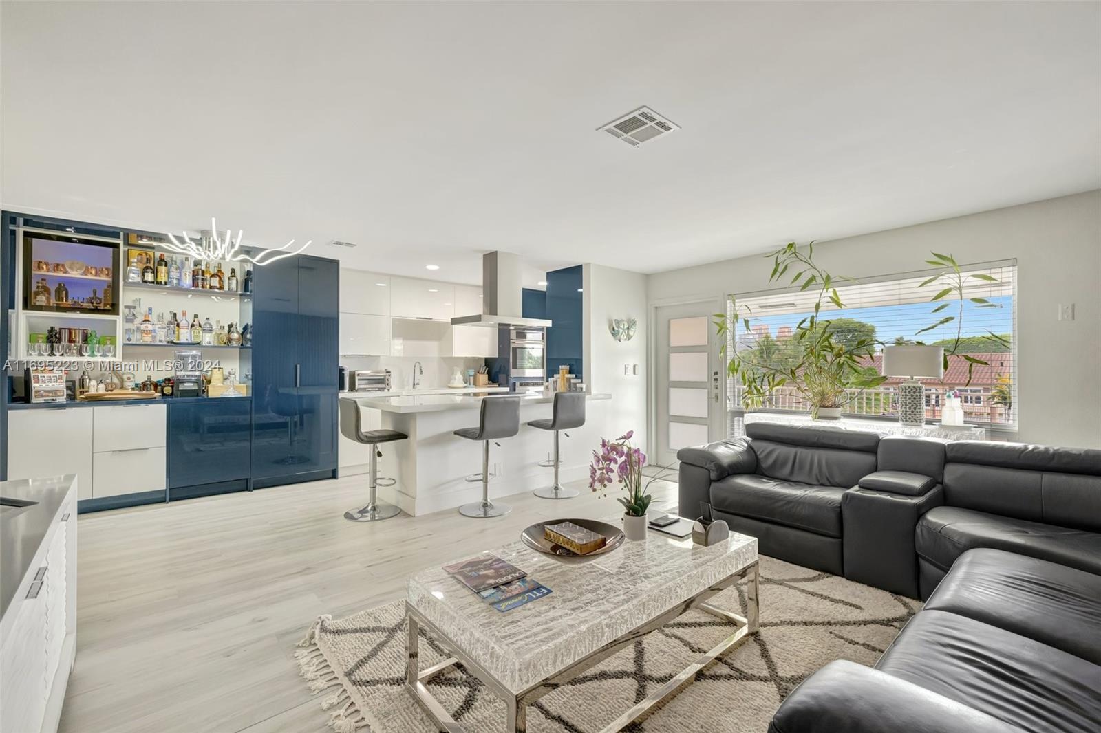 LAFAYETTE ARMS CO-OP - Residential