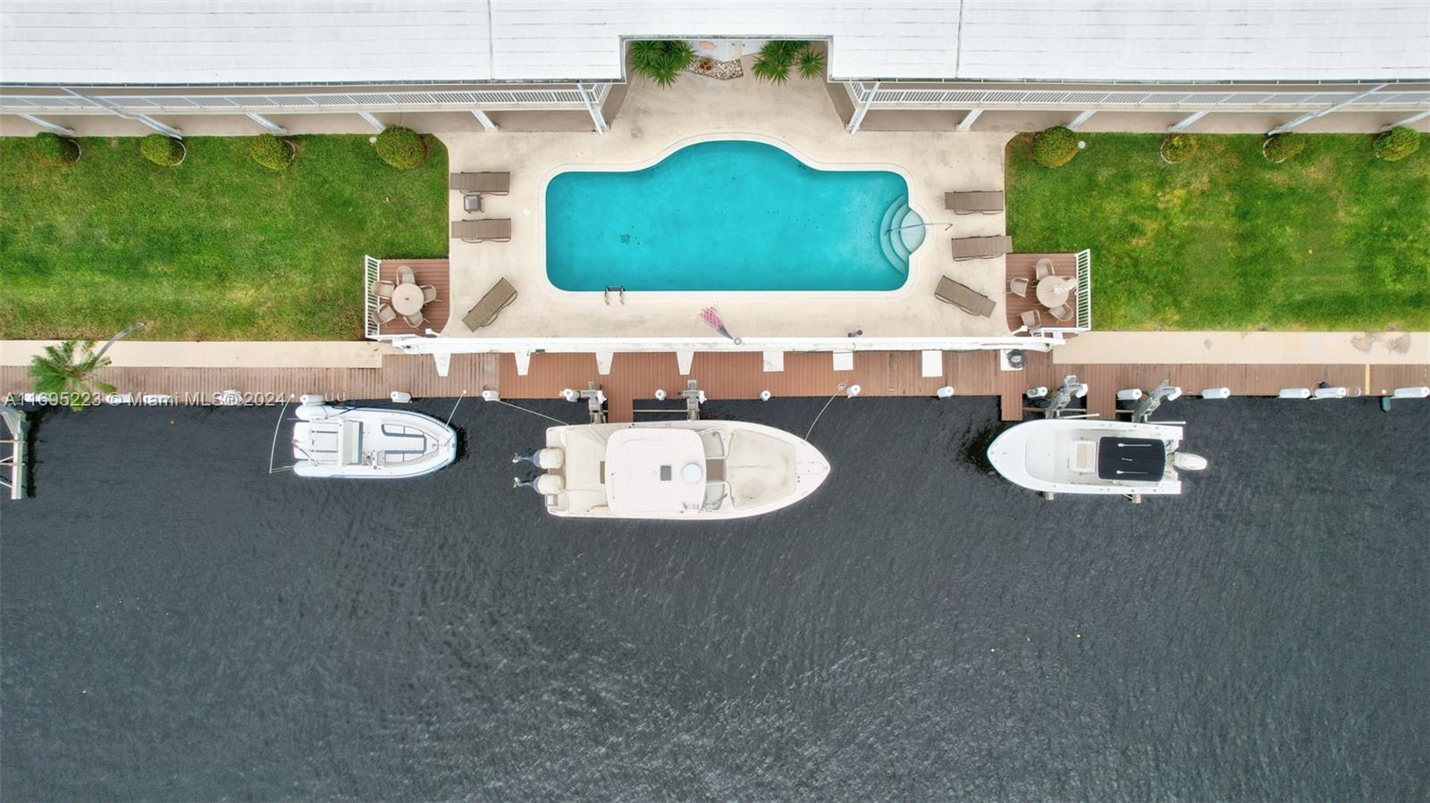 LAFAYETTE ARMS CO-OP - Residential