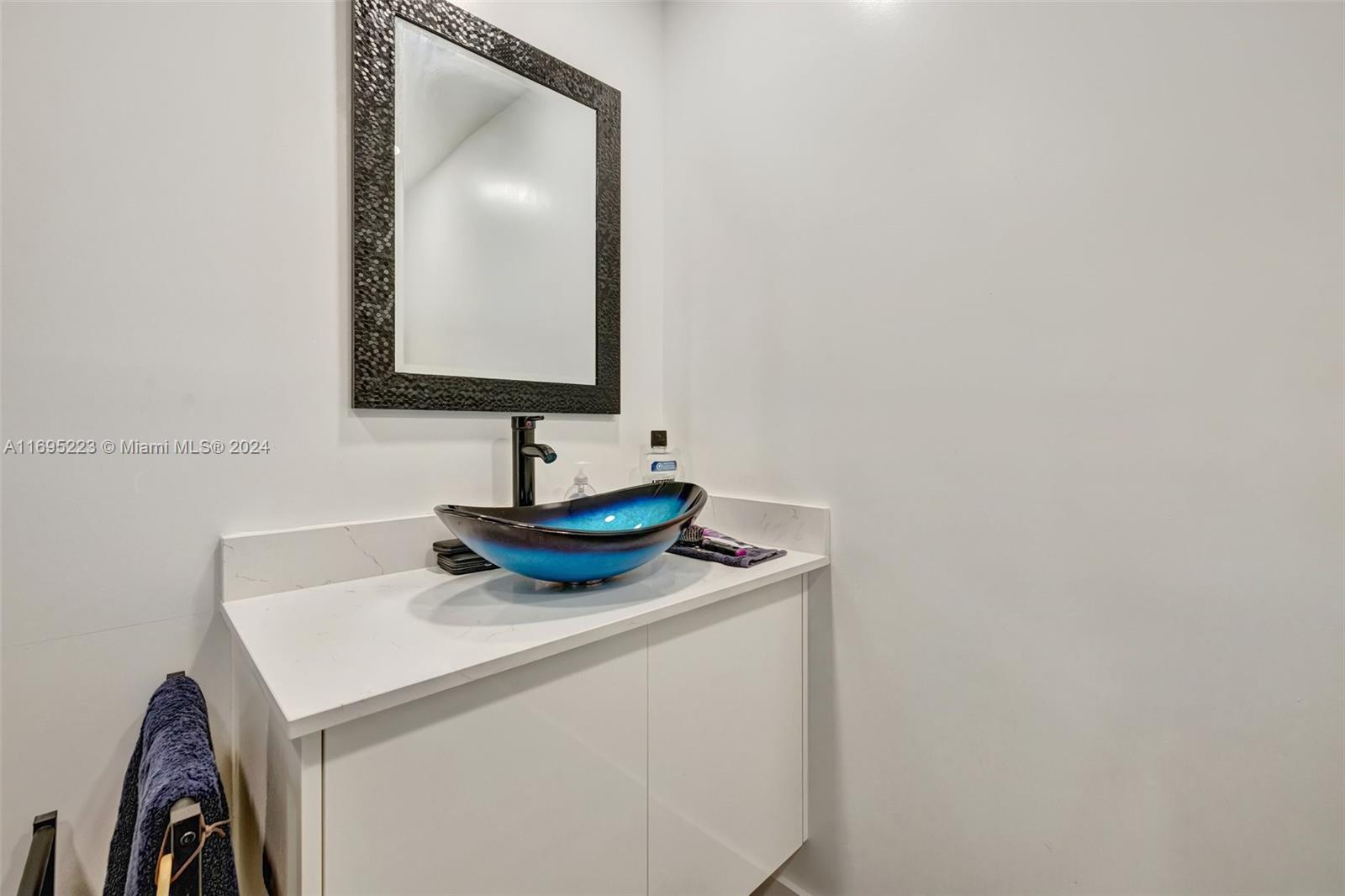 LAFAYETTE ARMS CO-OP - Residential