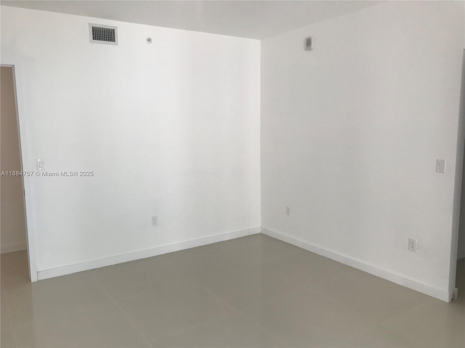 ARIA ON THE BAY CONDO - Residential Lease