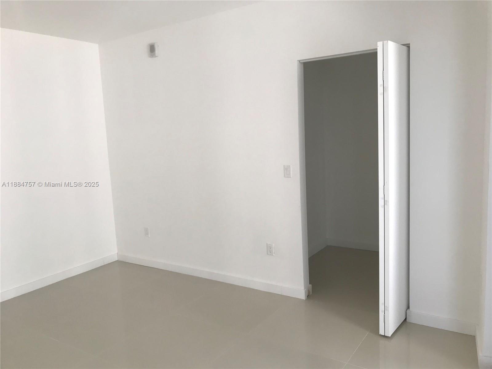 ARIA ON THE BAY CONDO - Residential Lease